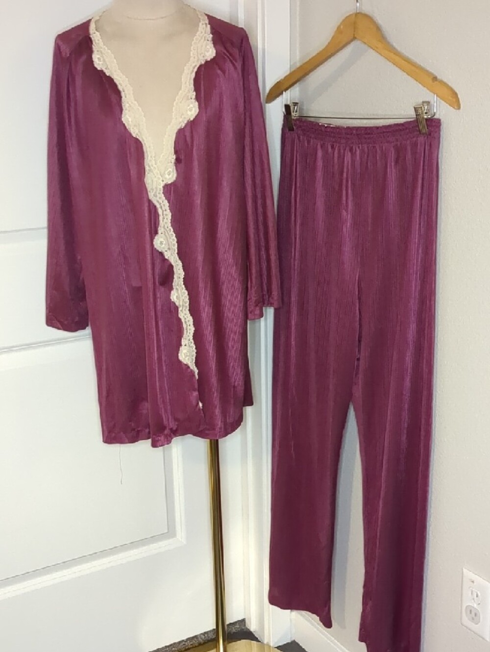 Vintage 70s JC Penney Women's Satin Lace Pajama Set Plum SZ Med MCM